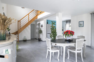 Maison - 101 m² - 3 pièces