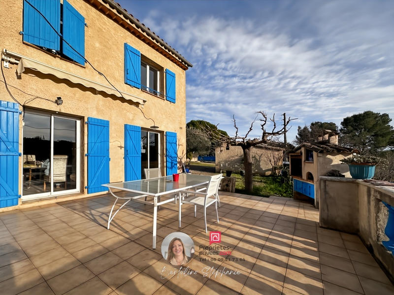 Maison - 200 m² - 6 pièces