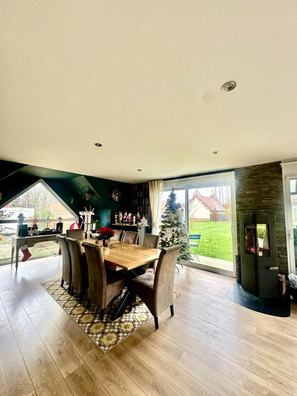 Maison - 191 m² - 8 pièces