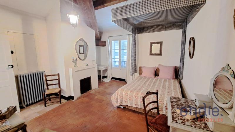 Maison - 500 m² - 10 pièces