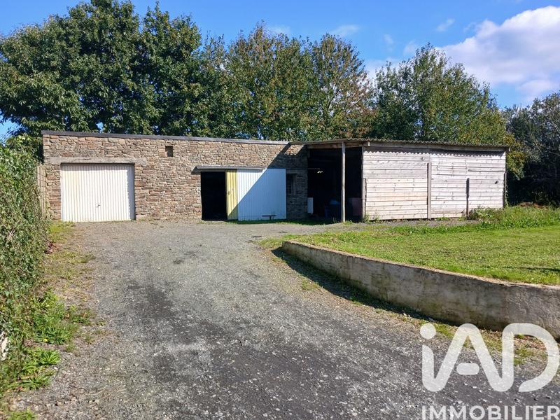 Maison - 240 m² - 8 pièces