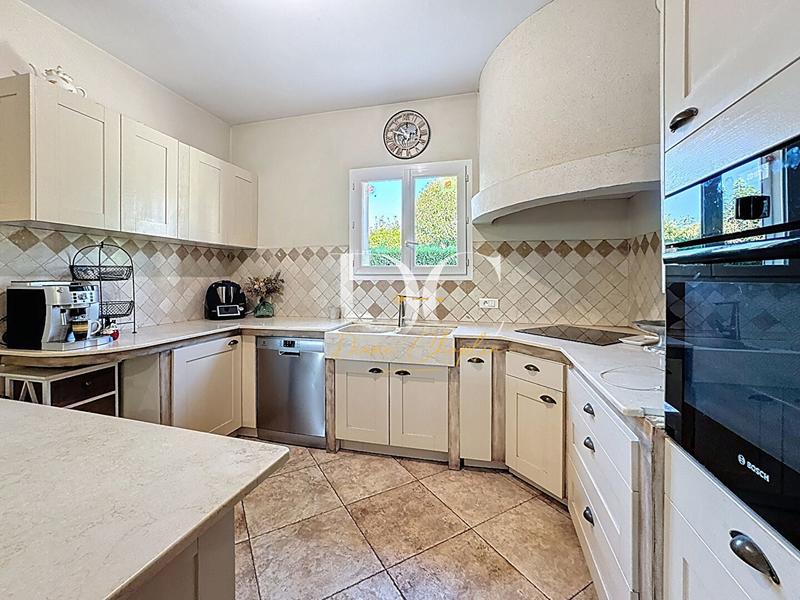 Maison - 182 m² - 5 pièces