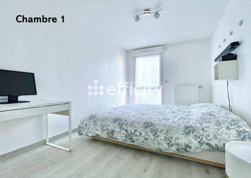 Appartement - 95 m² - 5 pièces
