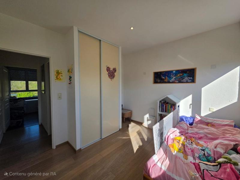 Appartement - 104 m² - 5 pièces