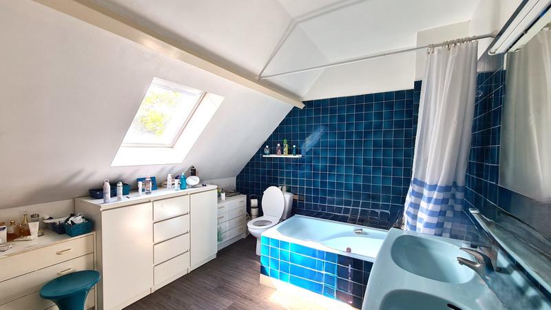 Maison - 145 m² - 7 pièces