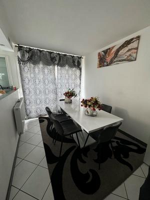 Maison - 77 m² - 4 pièces