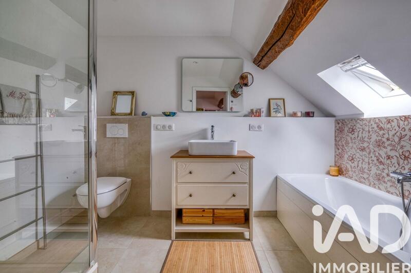 Maison - 166 m² - 6 pièces