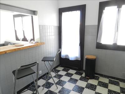 Chambre - 80 m² - 1 pièce