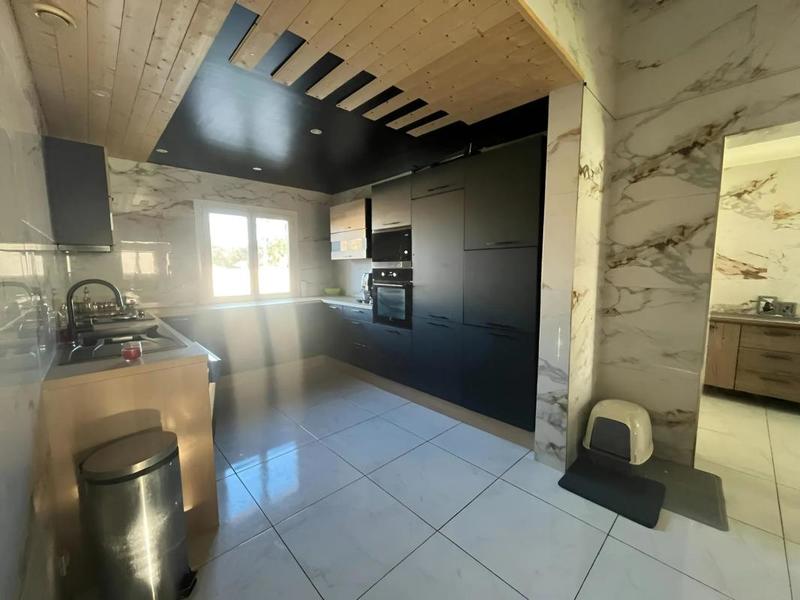 Villa - 145 m² - 6 pièces