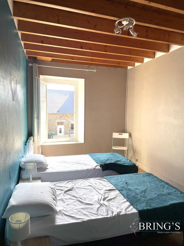 Maison - 131 m² - 7 pièces