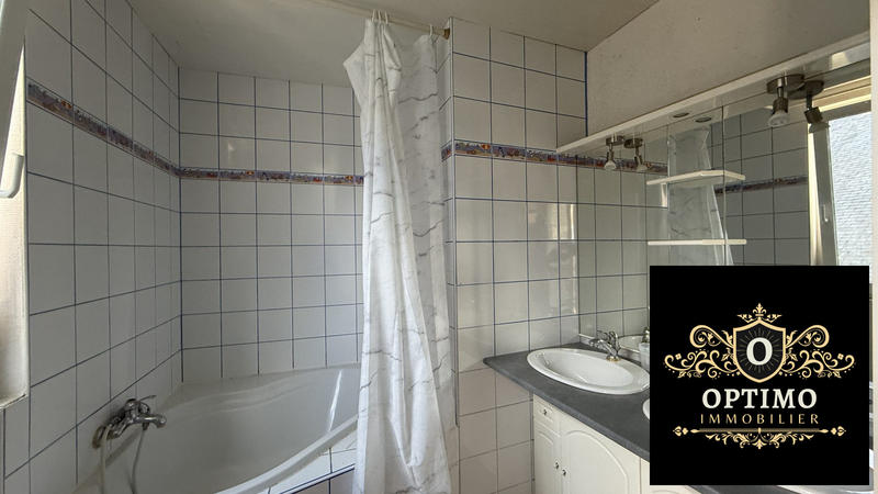 Maison - 450 m² - 12 pièces