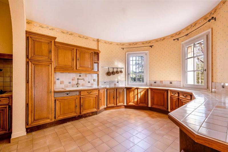 Maison - 195 m² - 8 pièces