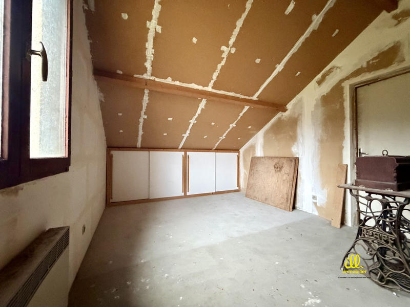 Maison - 121 m² - 5 pièces