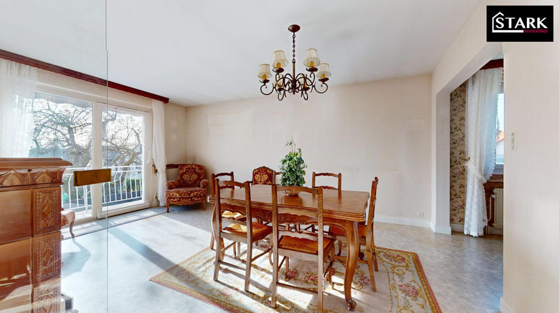 Maison - 92 m² - 5 pièces