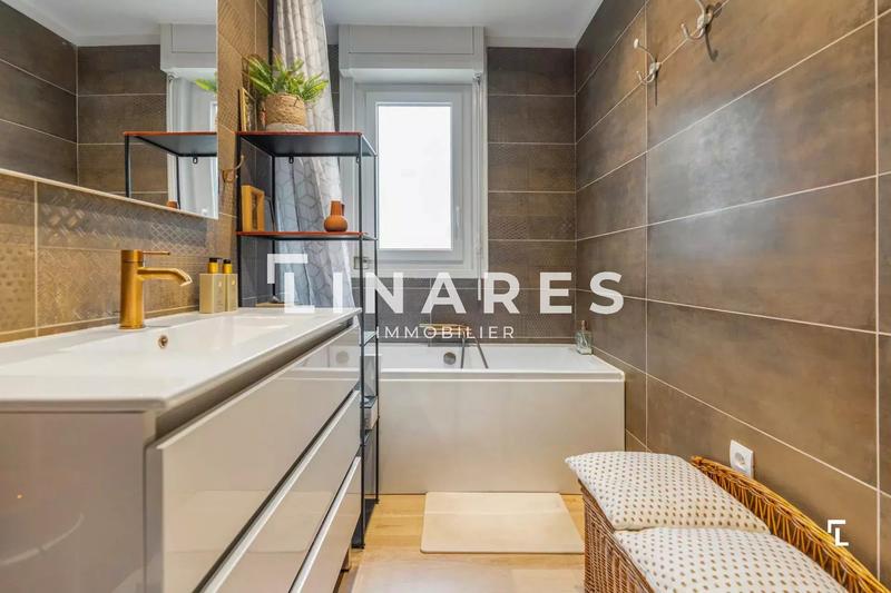 Appartement - 85 m² - 4 pièces