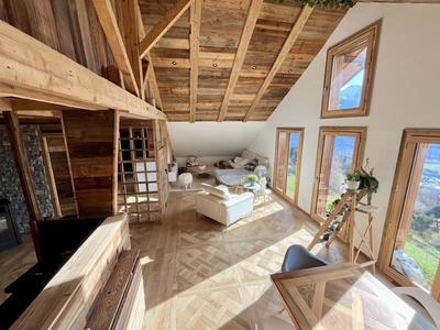 Appartement - 107 m² - 5 pièces