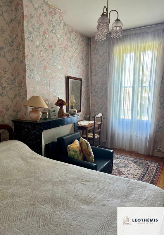 Maison ancienne - 165 m² - 8 pièces