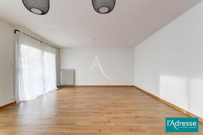 Appartement - 92 m² - 4 pièces