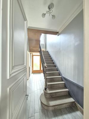 Maison ancienne - 231 m² - 8 pièces