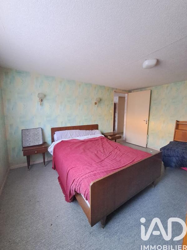 Maison - 140 m² - 8 pièces