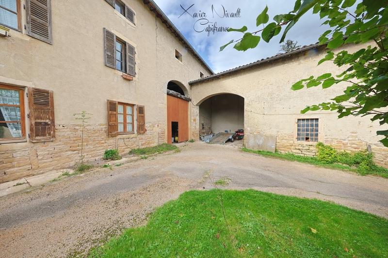 Maison - 261 m² - 6 pièces