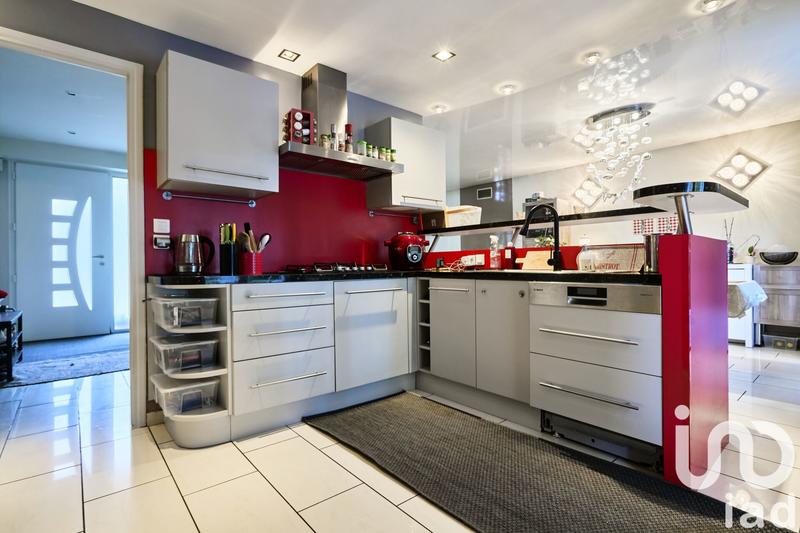 Maison - 135 m² - 6 pièces