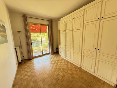 Appartement - 93 m² - 3 pièces