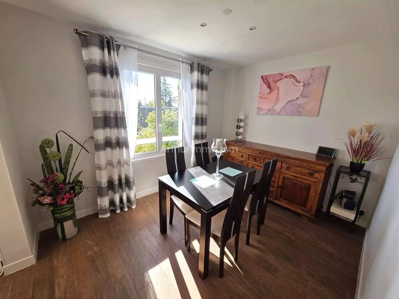 Maison - 98 m² - 4 pièces