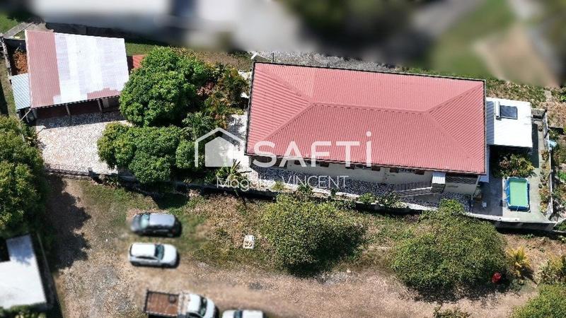 Maison - 180 m² - 7 pièces