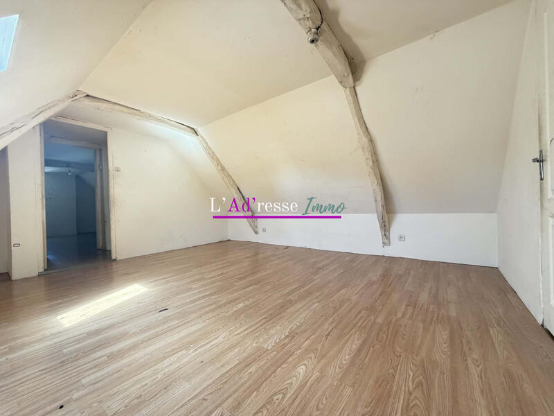 Maison - 103 m² - 5 pièces