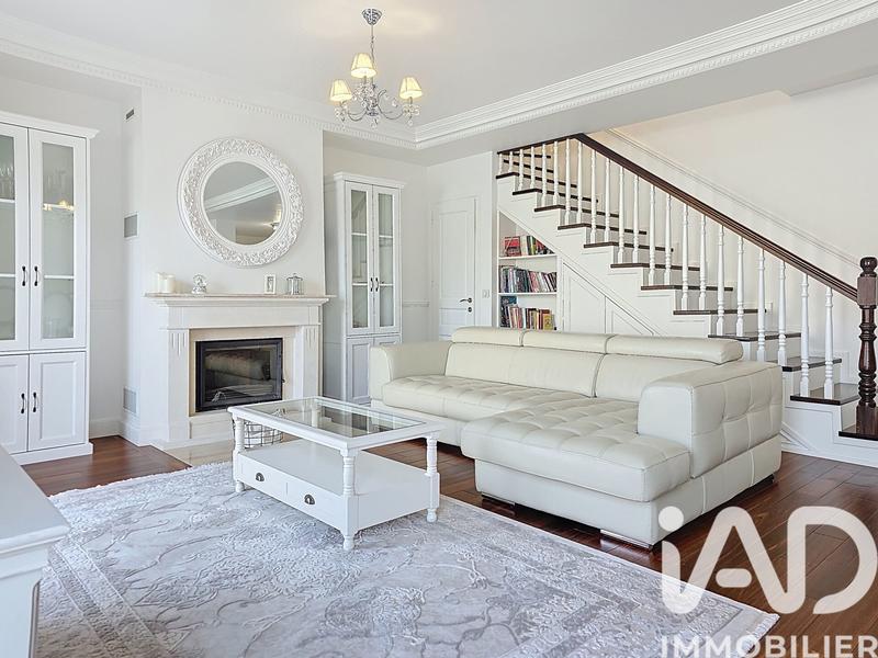 Maison - 170 m² - 7 pièces