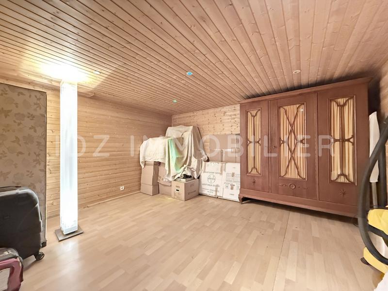 Maison - 87 m² - 5 pièces