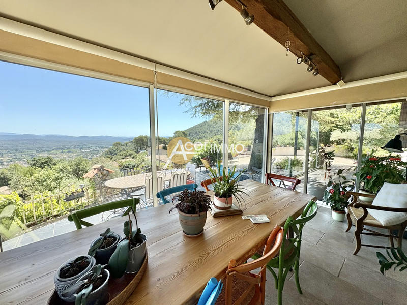 Maison - 98 m² - 4 pièces