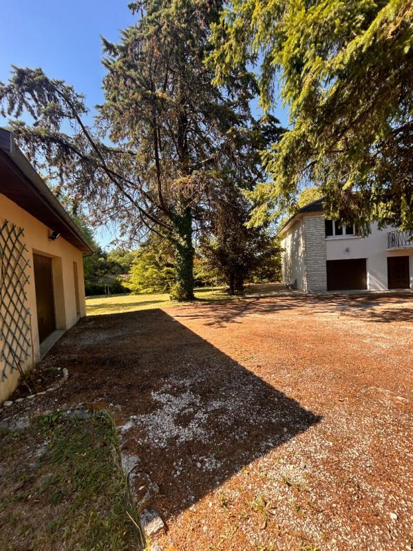 Maison - 143 m² - 6 pièces