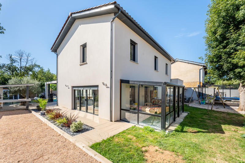 Villa - 250 m² - 7 pièces