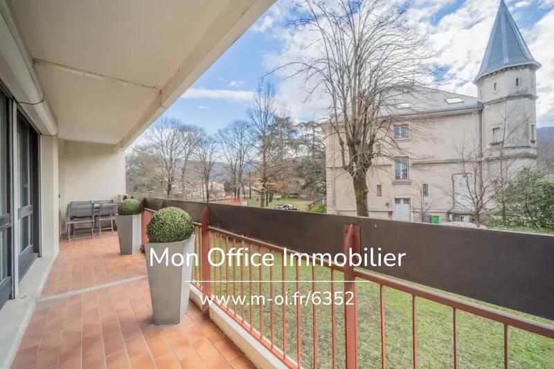 Appartement - 83 m² - 4 pièces