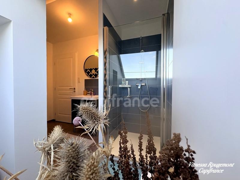 Maison - 168 m² - 6 pièces