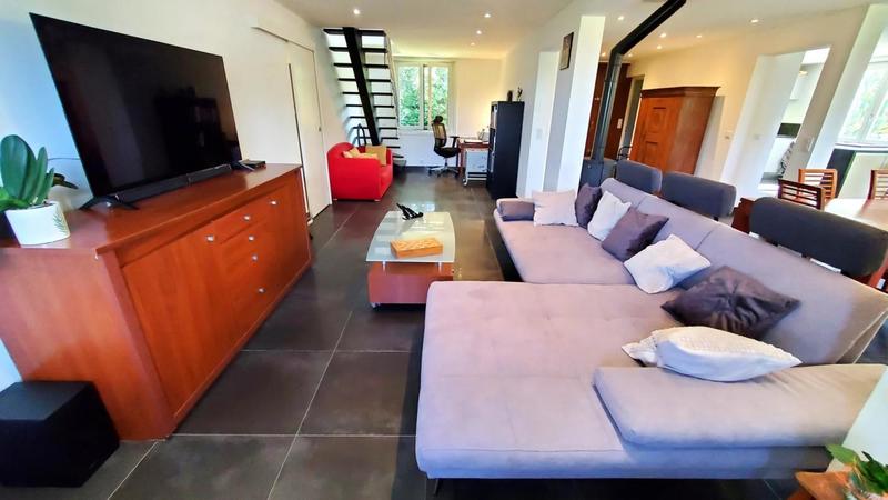 Maison - 181 m² - 5 pièces