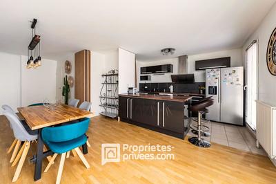 Appartement - 101 m² - 5 pièces