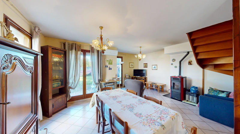 Maison - 84 m² - 4 pièces