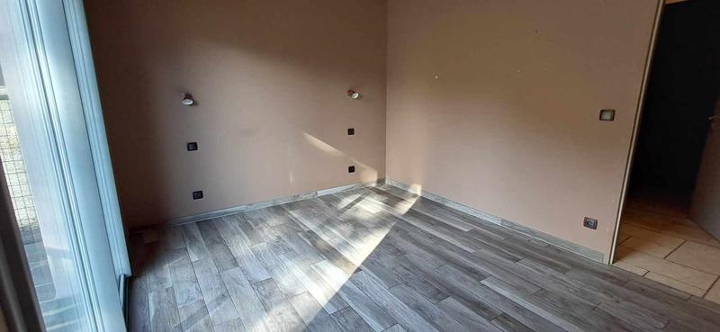 Maison - 179 m² - 7 pièces