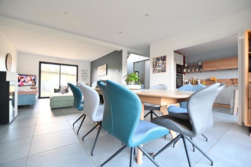 Maison - 151 m² - 6 pièces