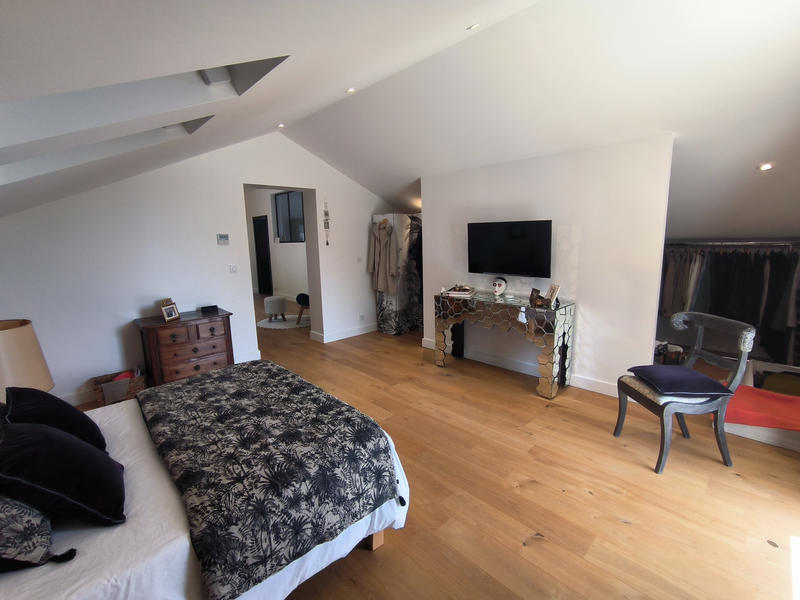 Villa - 400 m² - 4 pièces