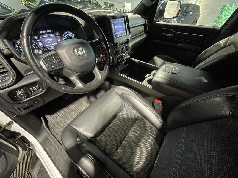 Dodge Ram 1500 Hemi V8 5.7 400ch Flexfuel Crewcab Sport Night -Camera de Recul-Garantie 12 Mois-Financement Possible-