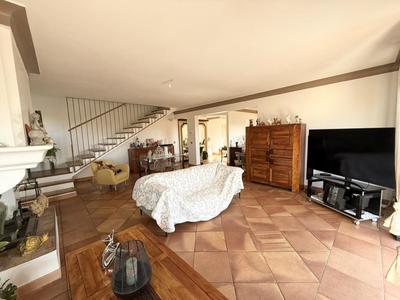 Maison - 175 m² - 8 pièces