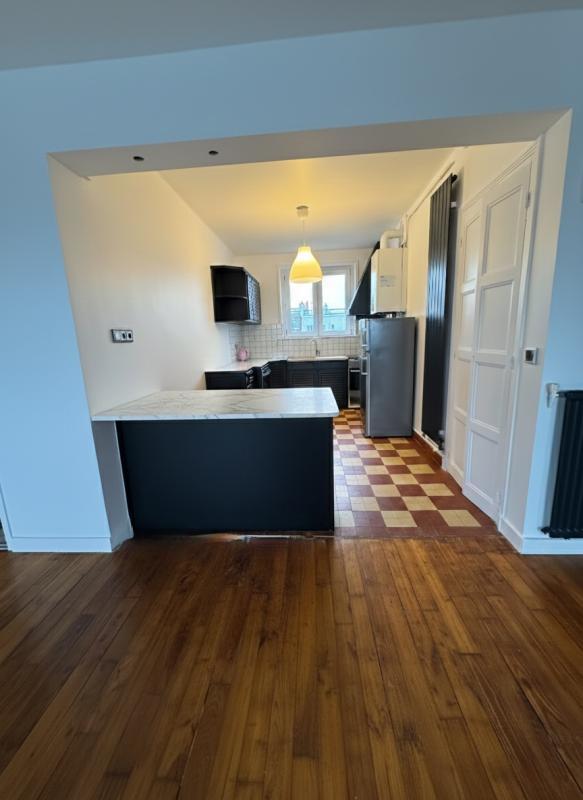 Appartement - 97 m² - 5 pièces