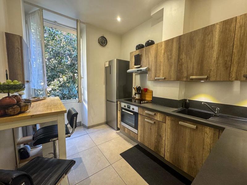 Appartement - 72 m² - 3 pièces