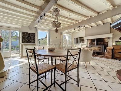 Maison - 150 m² - 4 pièces