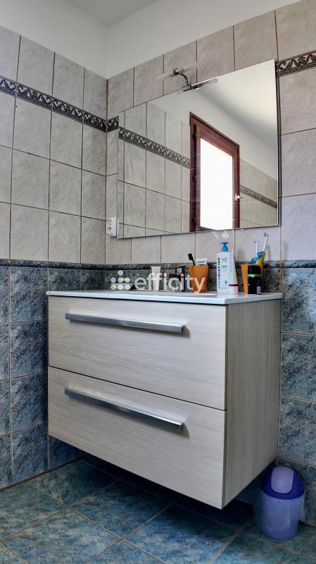 Maison - 121 m² - 6 pièces