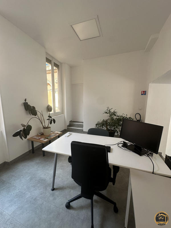 Local commercial - 124 m²